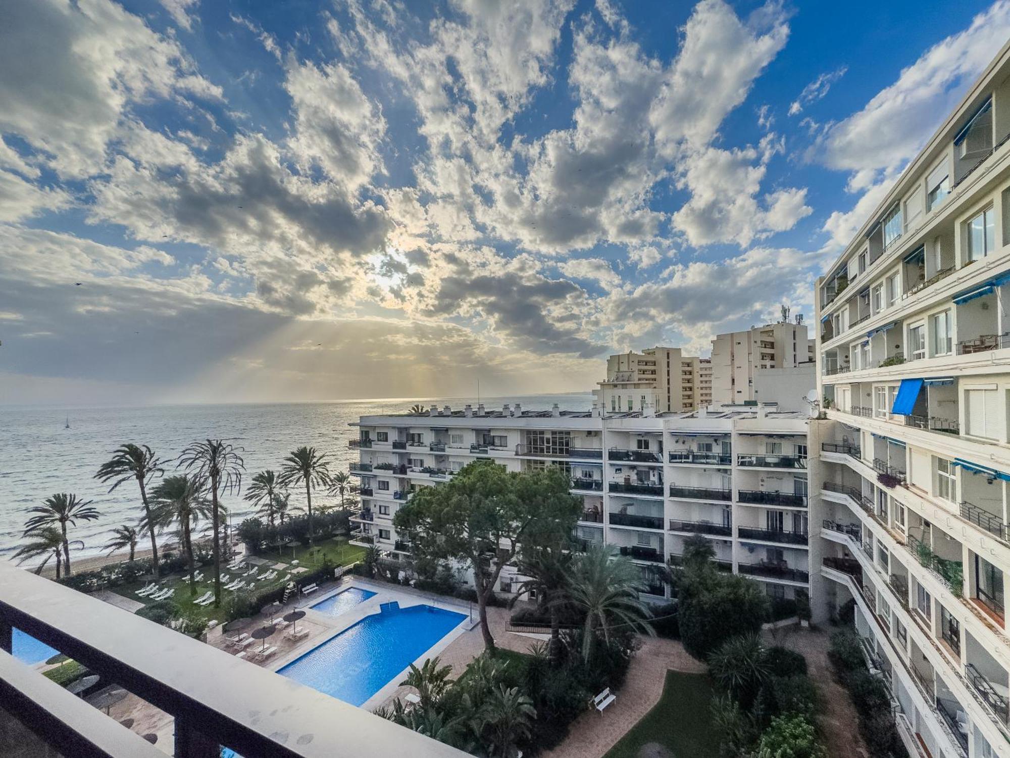 Skol 408A 2 Bedrooms Duplex With Sea Views มาร์เบยา ภายนอก รูปภาพ