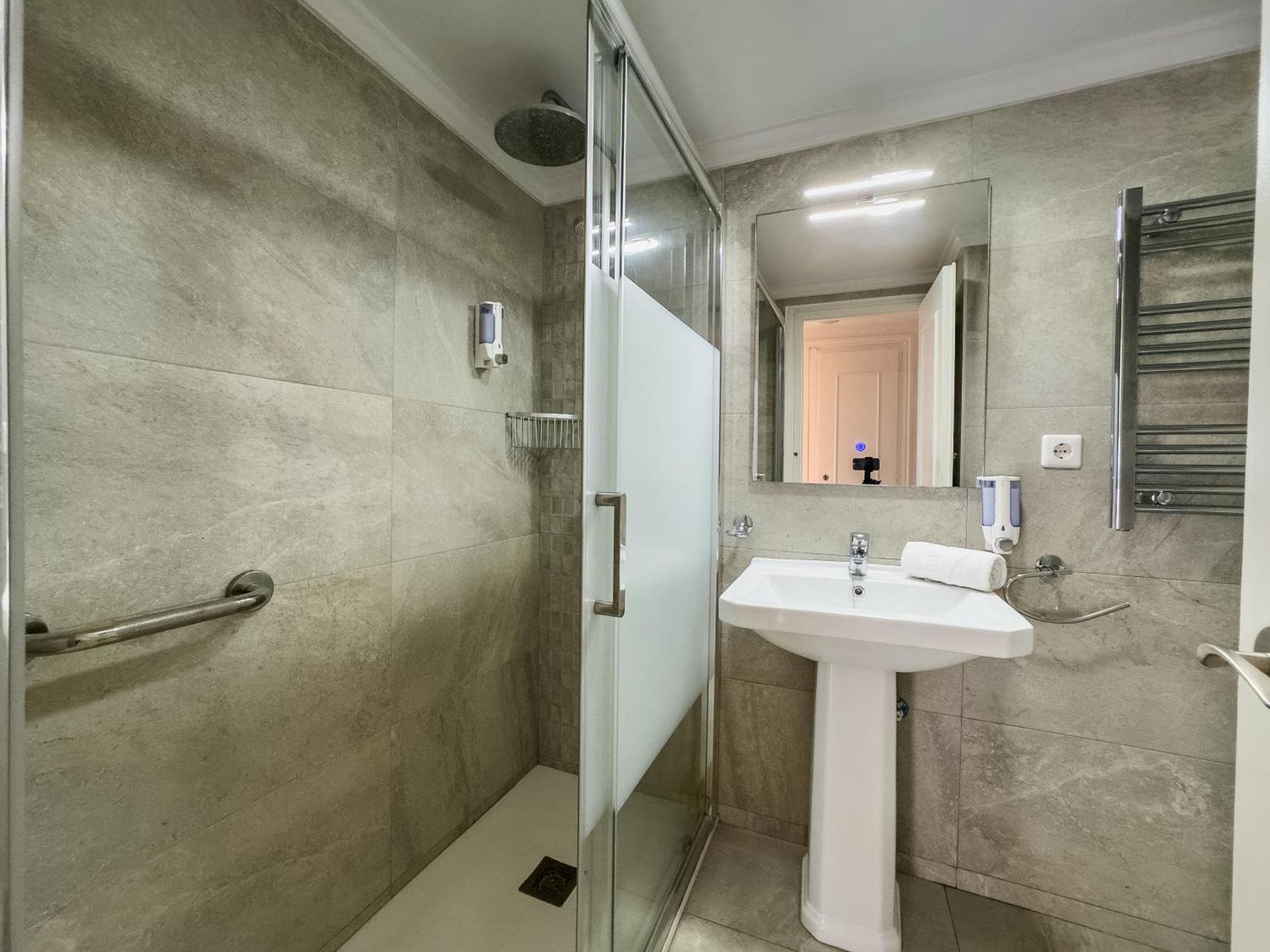 Skol 408A 2 Bedrooms Duplex With Sea Views มาร์เบยา ภายนอก รูปภาพ